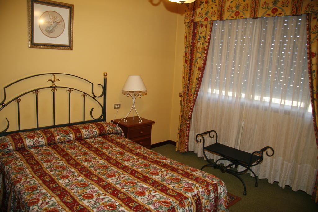 Hotel San Rosendo Ourense Pokój zdjęcie